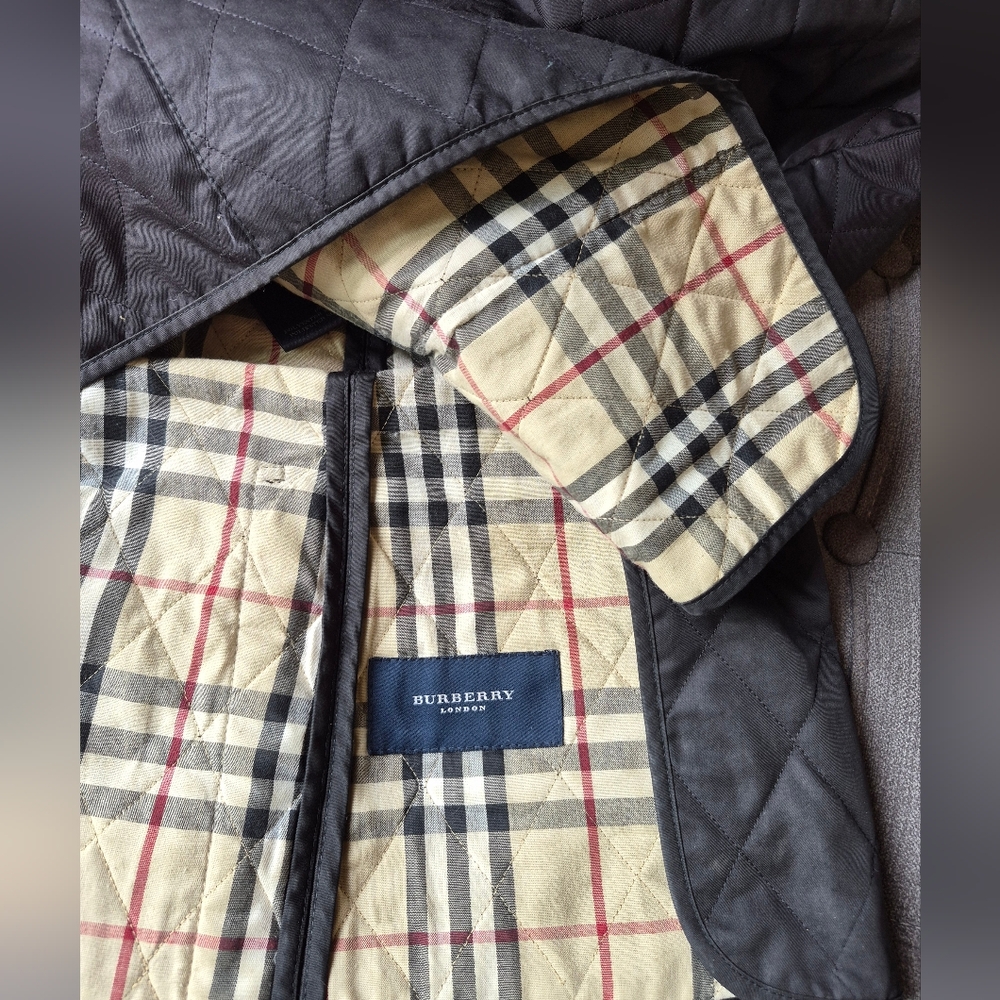 Burberry London Classic Diamond-Quilted Snap-Front Barn Jacket - Picture 9 of 9